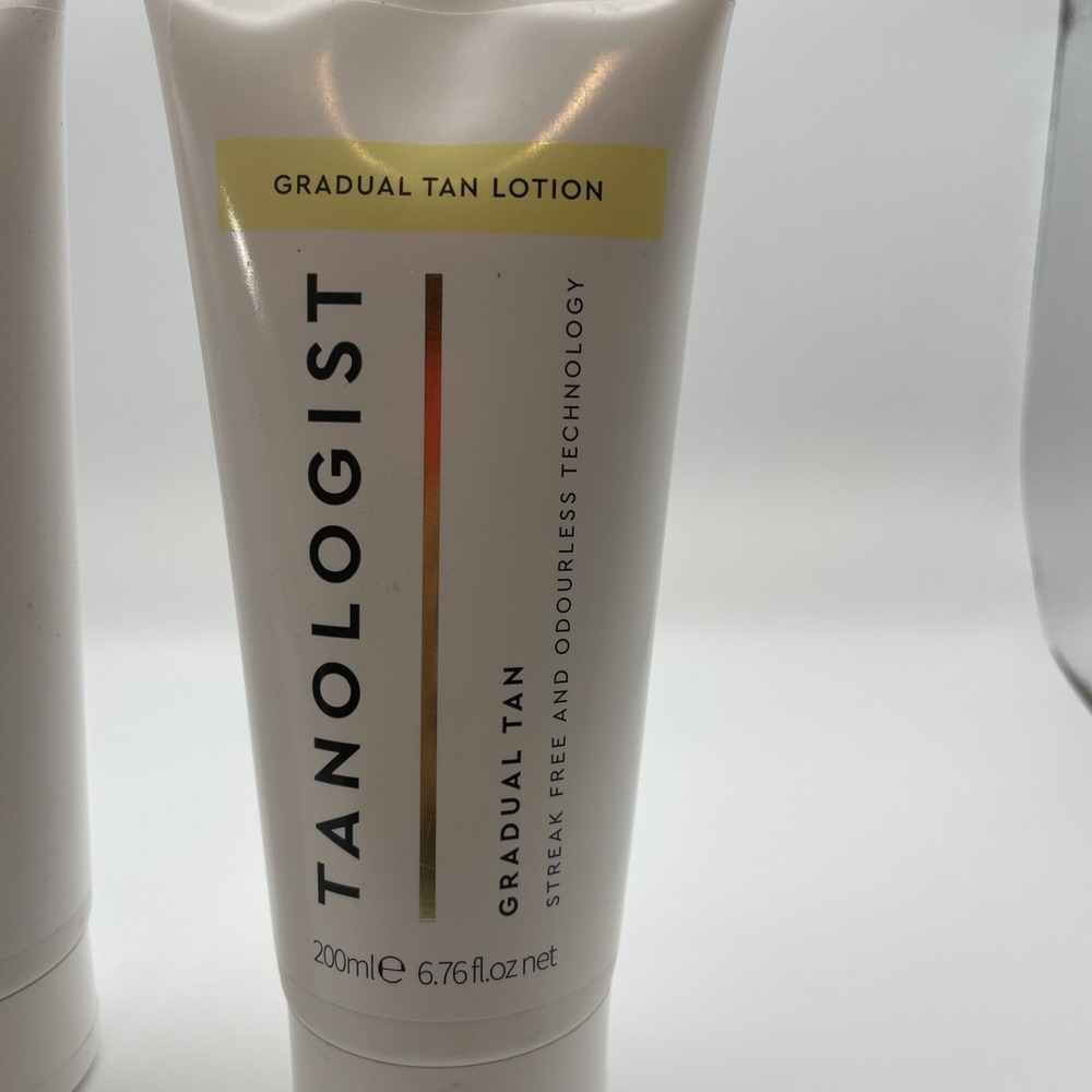 Tanologist Gradual Tan Lotion - 200 ml / 6.76 oz Streak‎ Free Set Of 2 - Picture 2 of 4